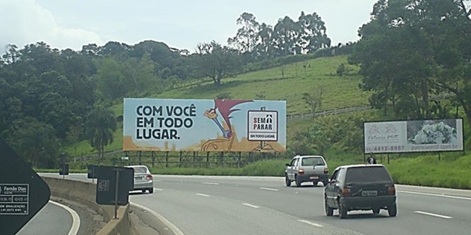 Painel Rodoviário Rod. Fernão Dias km 55,100 – Atibaia/SP